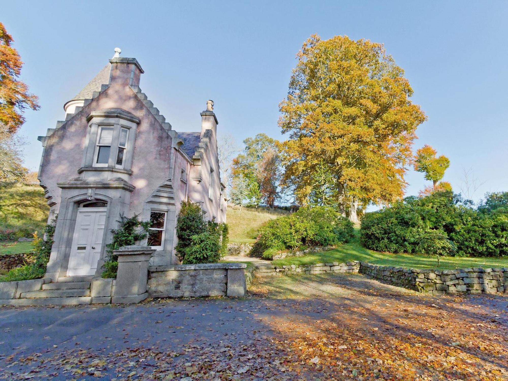 Dess Lodge Kincardine O'Neil Exterior foto